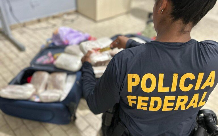 Passageira é abordada em lancha no AM com 16kg de cocaína