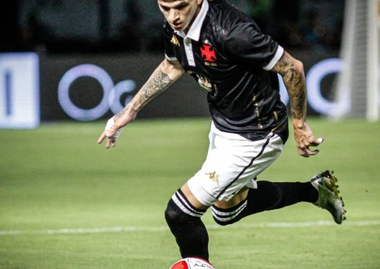 Luca Orellano em ação pelo Vasco - Foto: Reprodução/Instagram @vascodagama