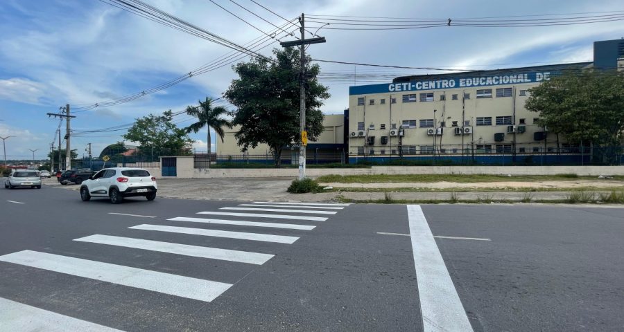 Faixas de pedestres foram revitalizadas em áreas com fluxo de estudantes - Foto: Divulgação/IMMU
