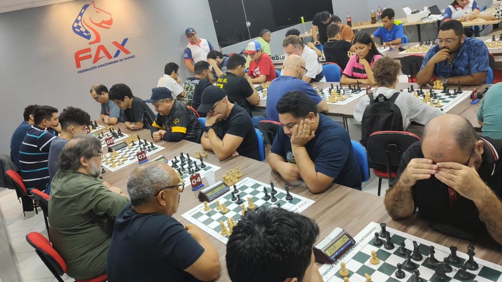 Mestre Nacional Eduardo Mesquita vence o Primeiro Memorial Blitz Alexandre Gonçalves de xadrez - Foto: Divulgação