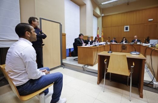 Daniel Alves vai continuar preso de maneira preventiva - Foto: Alberto Estevez/Associated Press/Estadão Conteúdo