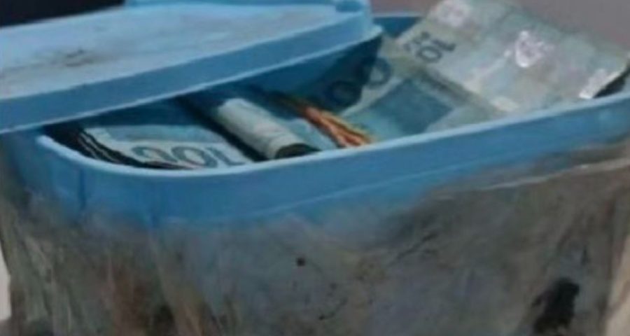 Dinheiro foi encontrado dentro de um pote de sorvete