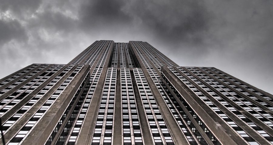 O asteroide pode ser semelhante em tamanho ao Empire State Building, de Nova York, ou à Willis Tower, de Chicago - Foto: Banco de imagem/Pixabay