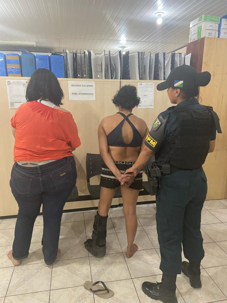 lotação: Duas mulheres presas por roubarem lotação