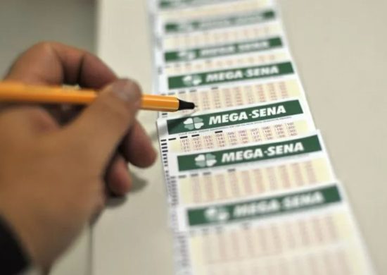 Mega-Sena sorteia prêmio estimado em R$ 10 milhões - Foto: Marcello Casal Jr./Agência Brasil