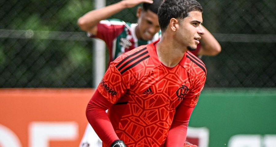 Jogador retorna para suas atividades no Flamengo - Foto: Reprodução/Instagram @01rapha