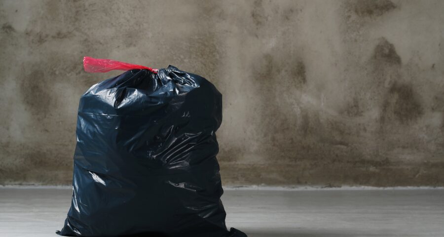 O corpo do homem foi encontrado mutilado em um saco de lixo