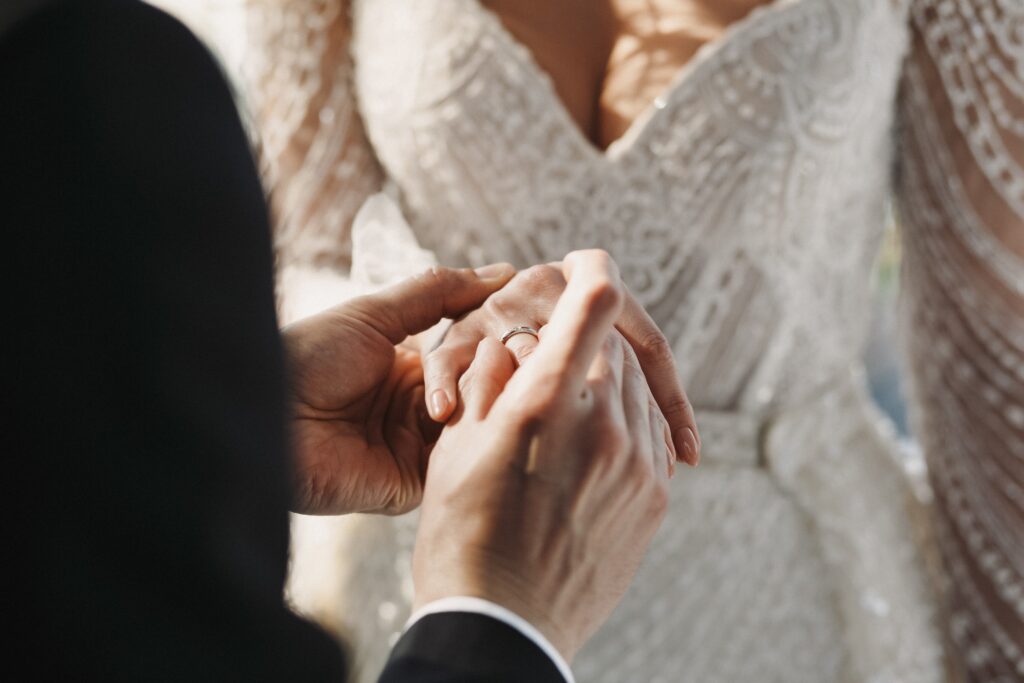 Segundo dados do IBGE, os homens casaram-se em média aos 31 anos e as mulheres aos 29 anos