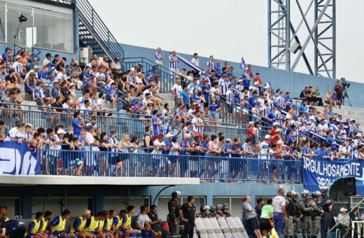 Torcida do São Raimundo durante o jogo contra o Parintins - Foto: Lucas Marinho/São Raimundo