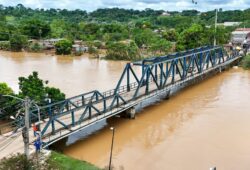 A ponte liga os municípios de Brasileia a Epitaciolândia. Foto: Marcos Vicentti/Secom