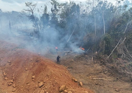 Tuxaua de Comunidade Indígena é preso por incêndio criminoso em RR