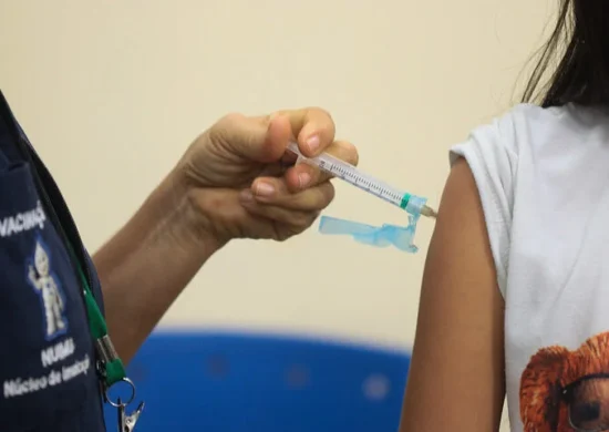 Mais 10 municípios do Amazonas receberão a vacina contra a dengue - Foto: Divulgação/Semcom