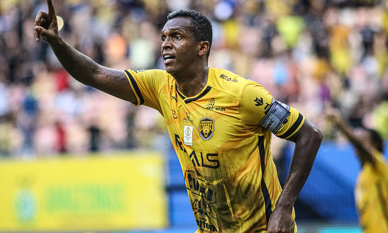 Jô marcou um dos gols do Amazonas na derrota para o Sport, na primeira rodada da Série B - Foto: João Normando/AMFC