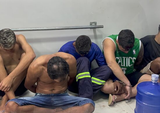 Cinco homens e um menor armados invadiram a autoescola - Foto: divulgação