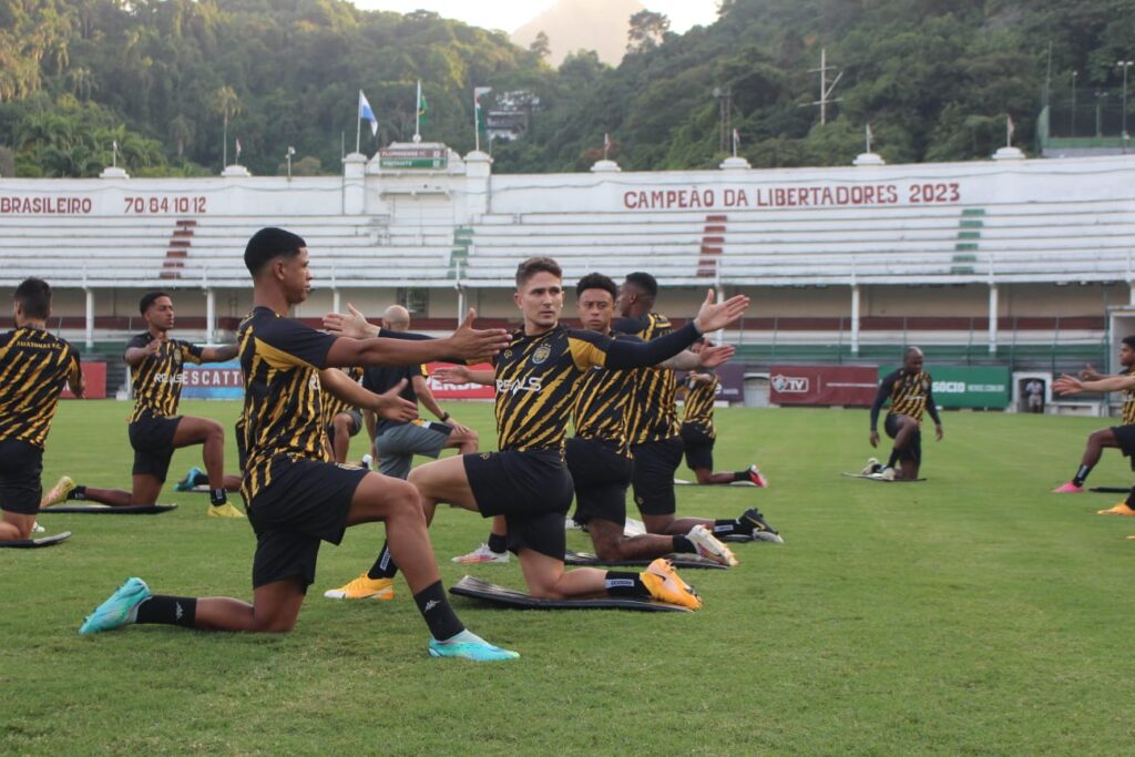 Amazonas se prepara para a partida contra o Flamengo pela Copa do Brasil no Estádio das Laranjeiras - Foto: Jadison Sampaio/AMFC