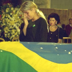 Adriane Galisteu no velório de Senna, em São Paulo - Foto: Mônica Zarattini/Estadão Conteúdo