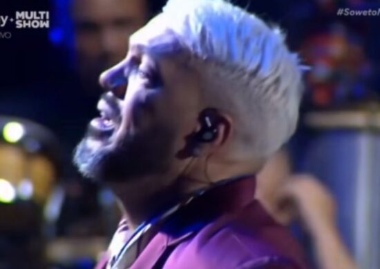 Belo vai às lágrimas durante show em SP - Foto: Reprodução