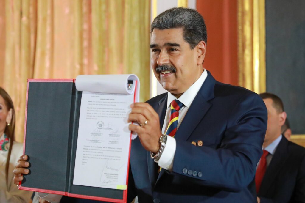 Maduro assina lei que torna Essequibo parte da Venezuela