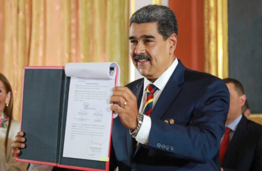 Maduro assina lei que torna Essequibo parte da Venezuela