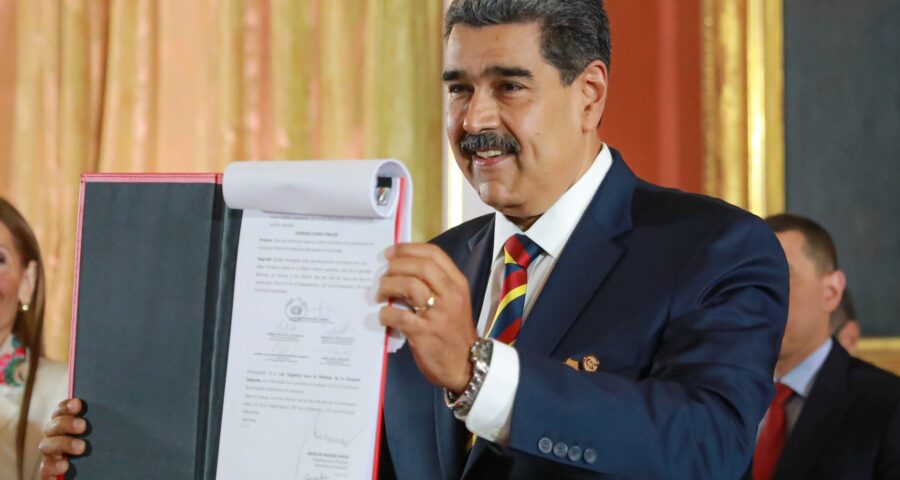 Maduro assina lei que torna Essequibo parte da Venezuela