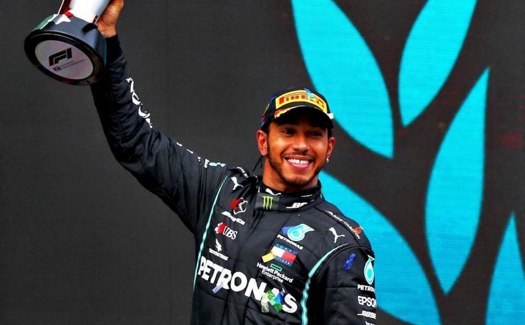 Piloto da Fórmula 1 revela aposentadoria - Foto: Reprodução/Instagram @lewishamilton