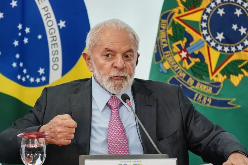 Presidente Lula garantiu que nenhum funcionário em greve será punido. Imagem: Rafa Neddermeyer/Agência Brasil