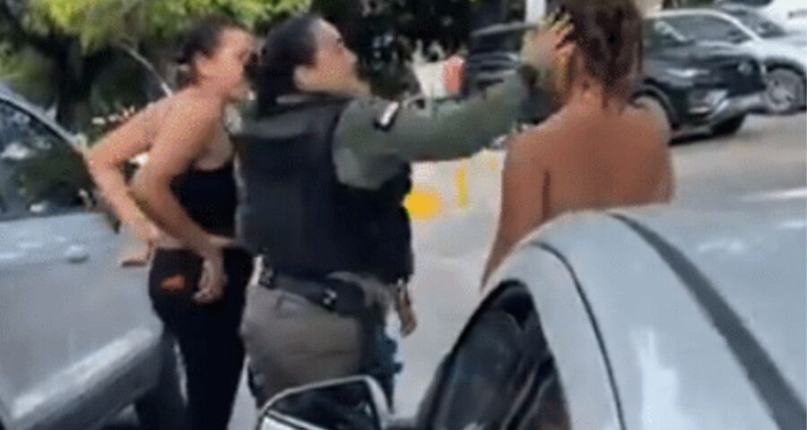 Policial bateu na mulher acusada de espancar a própria filha. Imagem: Reprodução/X