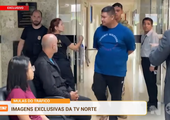 Vídeo: TV Norte Amazonas acompanhou a prisão dos suspeitos de captarem "mulas" para o tráfico de drogas - Foto: Reprodução/TV Norte Amazonas