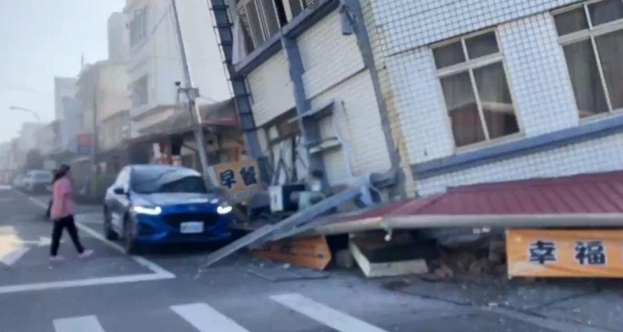 Terremoto destrói casa no Japão - Foto: Reprodução/ X @SIaxAJXBRivekPD