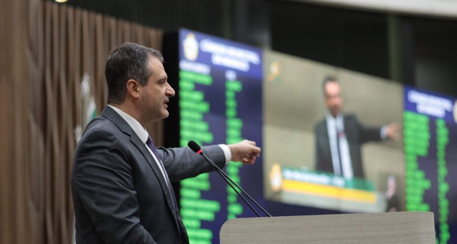 Marcelo Serafim (PSB) discursou durante sessão na Câmara. Imagem: Divulgação/Câmara Municipal de Manaus