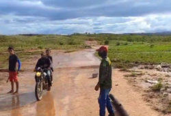 Barreira montada por indígenas em Uiramutã - Foto: Reprodução