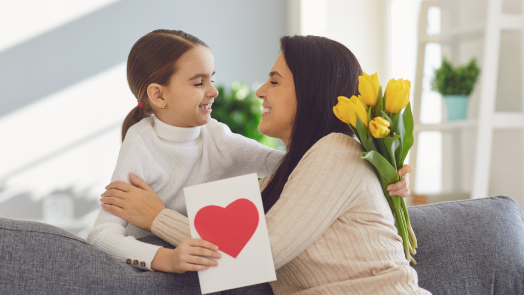 Frases curtas para o Dia das Mães Foto: Reprodução/Canva