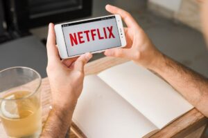 Netflix fez novo reajuste de valores. Imagem: Freepik