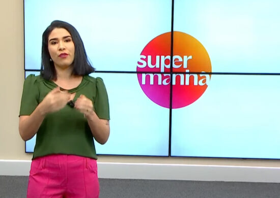 Apresentadora do Programa Super Manhã, Bárbara Mitoso