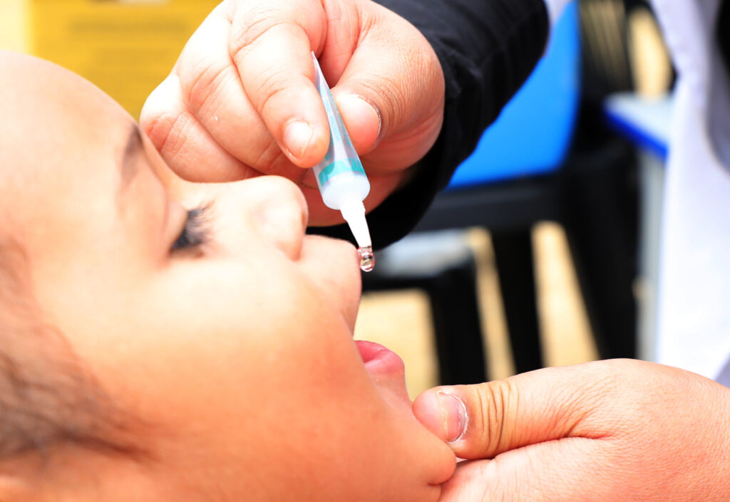 DF: Dia D contra a poliomielite imuniza mais de 10 mil crianças.