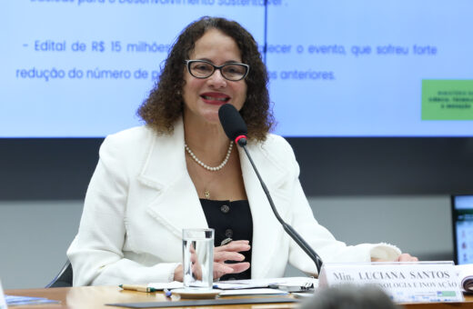 A ministra da Ciência, Tecnologia e Inovação, Luciana Santos disse, nesta quarta-feira (5), que o Brasil está ampliando as formas prevenção de eventos climáticos.