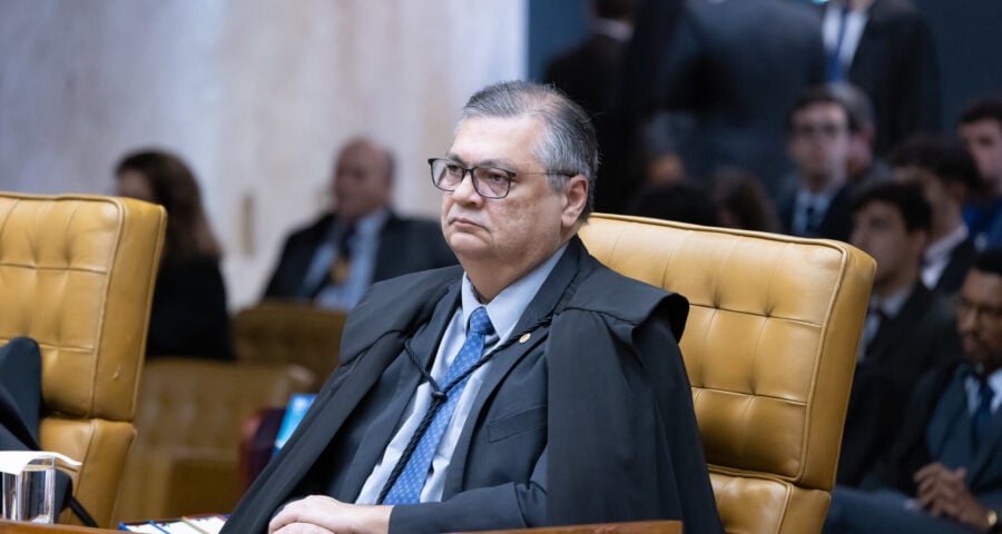 O ministro do STF, Flávio Dino, não votou no recurso sobre descriminalização do porte de maconha.