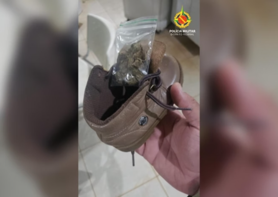 Polícia encontra droga escondida em sapato de bebê Foto: Reprodução-PMDF