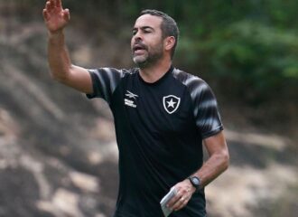 Artur Jorge pode ter Júnior Santos de volta - Foto: Vitor Silva/BFR