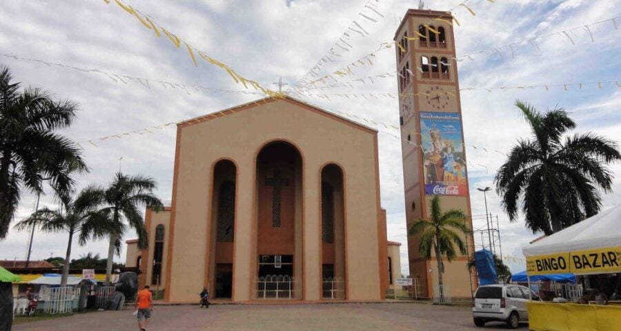 Catedral é ponto de encontro durante Festival de Parintins - Foto: Flickr/Wilmar Santin