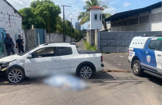 Empresário passa mal no volante e morre ao colidir em poste em Manaus