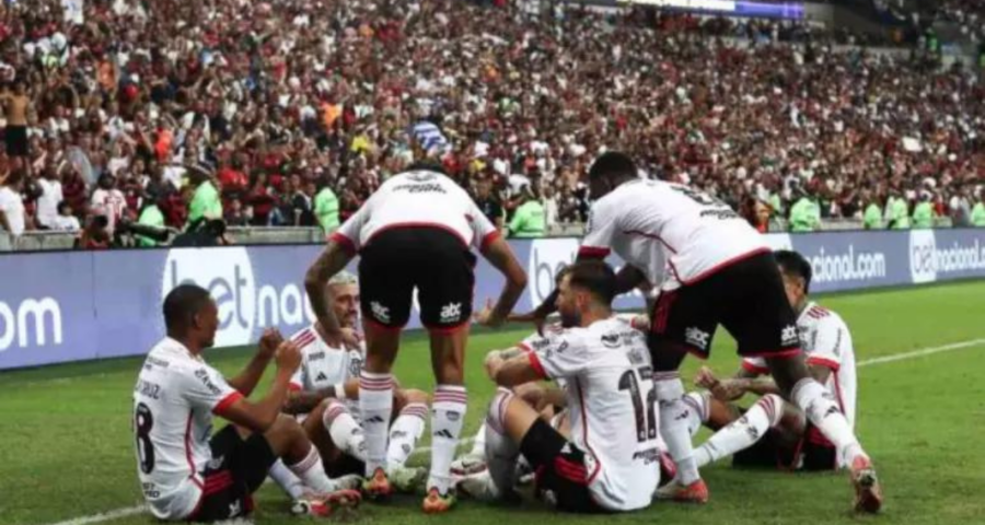 Flamengo vira o jogo contra o Vasco