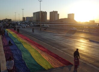 Brasília colorida no dia do Orgulho LGBTQIA+; veja como foi a celebração.