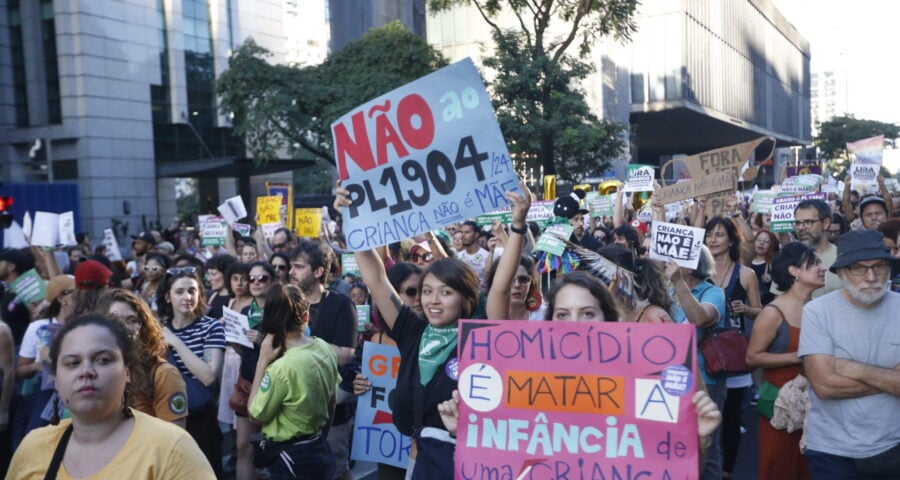 PL do aborto é foco de manifestação em todo o Brasil