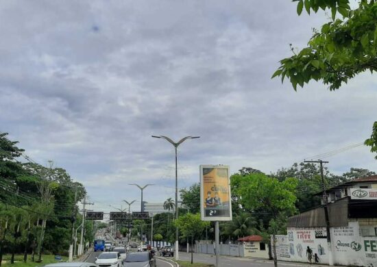 Céu com muitas nuvens em Manaus