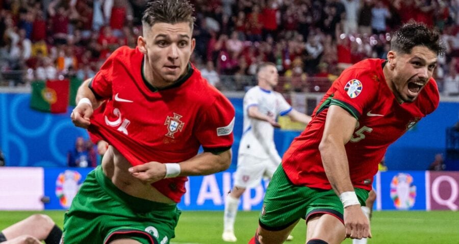 Portugal virou o jogo contra a Tchéquia nos minutos finais e estreou na Eurocopa com vitória - Foto: Reprodução/X @EURO2024