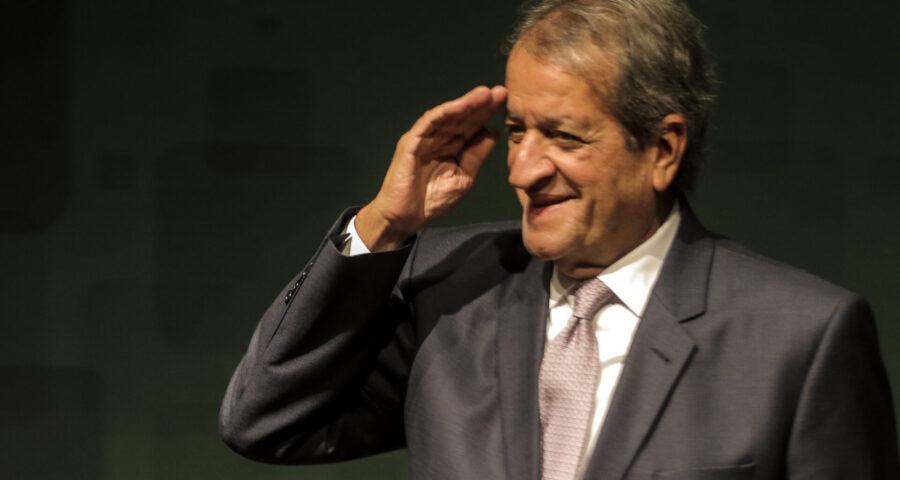 Valdemar Costa Neto, presidente do PL, disse que em 2026, Jair Bolsonaro escolherá os candidatos a presidente e vice pelo partido