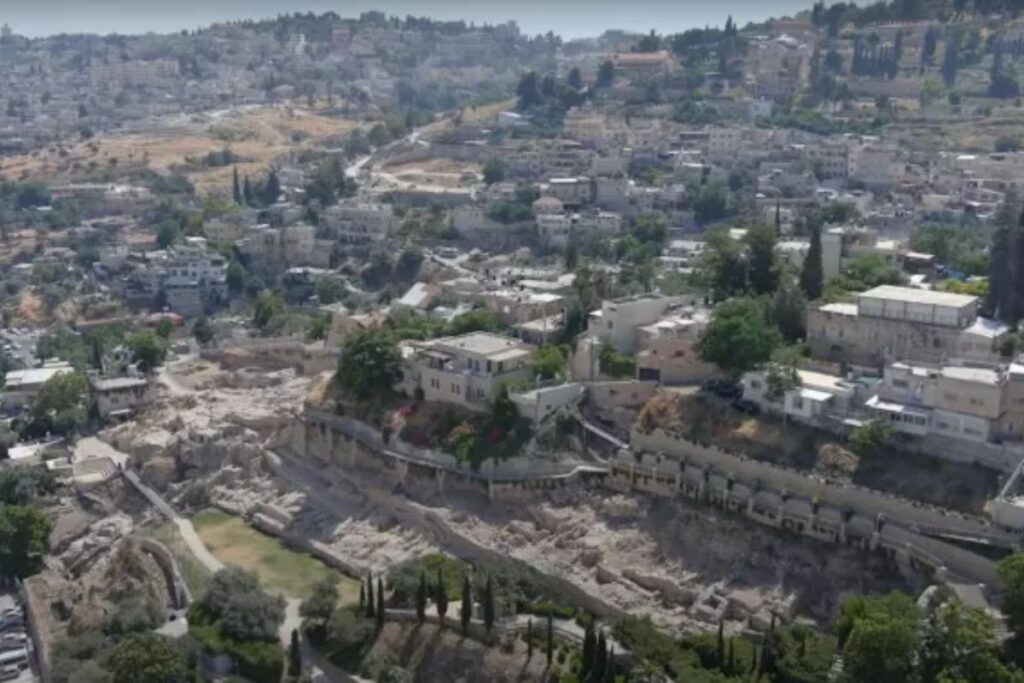 Sítio arqueológico em meio a Jerusalém. Imagem: Divulgação/Parque Nacional Cidade de Davi