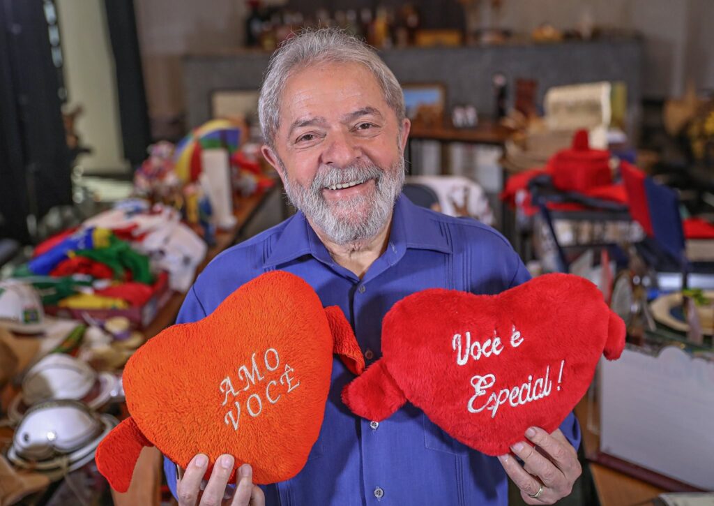Lula já fez promessa de criar 'Ministério do Amor'
