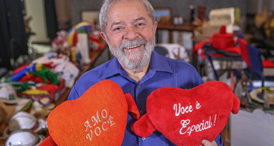 Lula já fez promessa de criar 'Ministério do Amor'